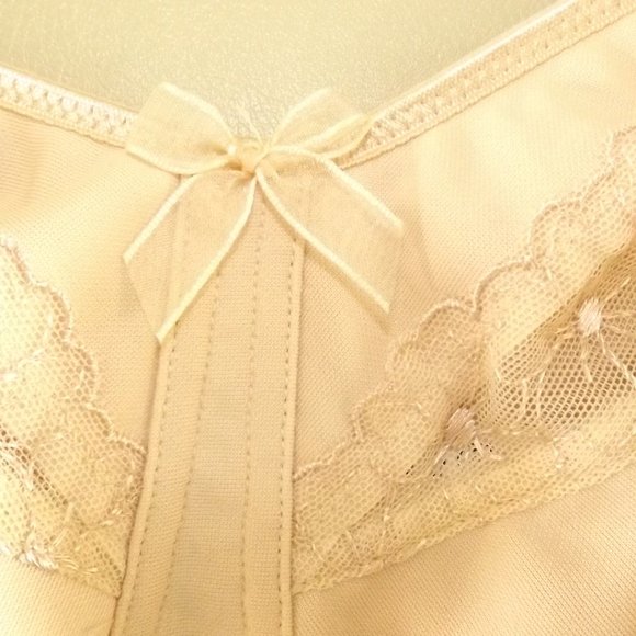 Plus Size 34I Fit Fully Yours Soft Cup Bra - Picture 7 of 8